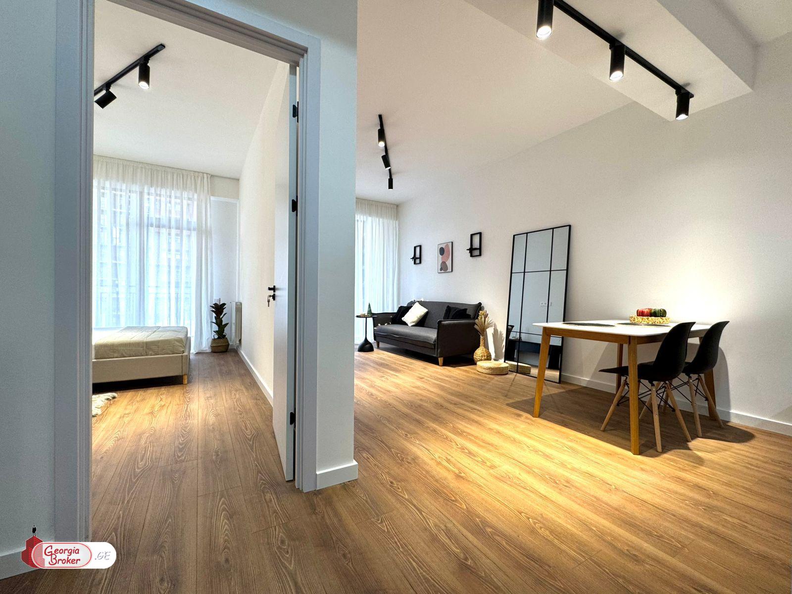 nearly repaired 2-room apartment for sale